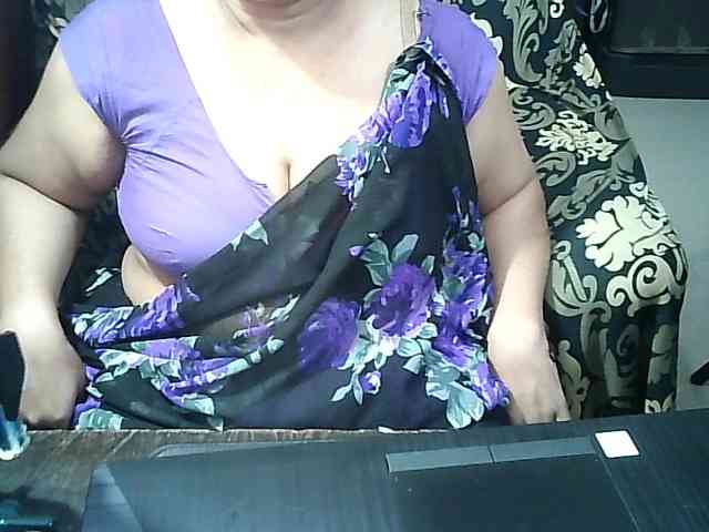 Indianbhabhimilf40 webcam