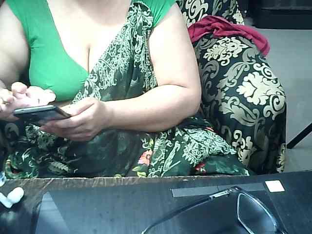 Indianbhabhimilf40 webcam