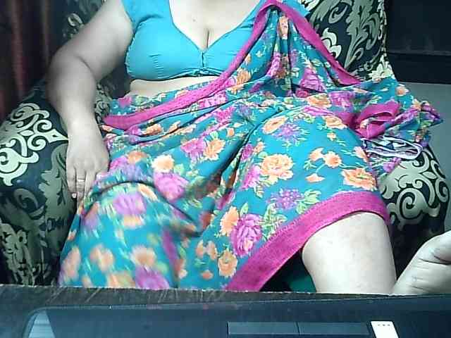 Indianbhabhimilf40 webcam