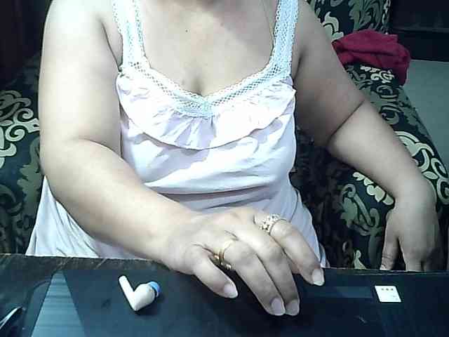 Indianbhabhimilf40 webcam