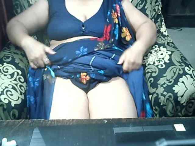 Indianbhabhimilf40 webcam