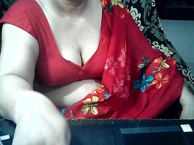 Indianbhabhimilf40 webcam
