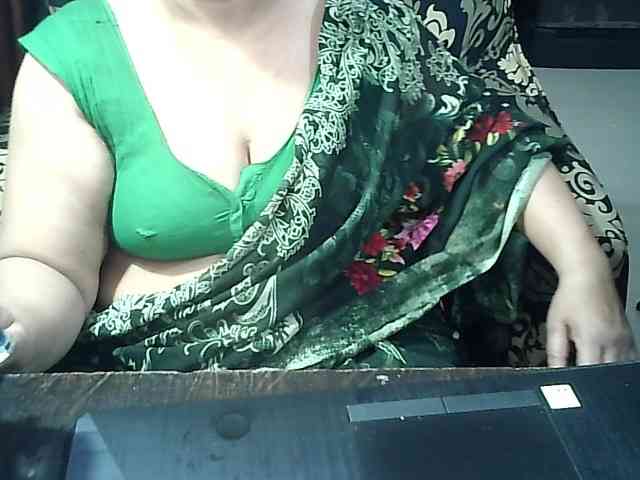 Indianbhabhimilf40 webcam