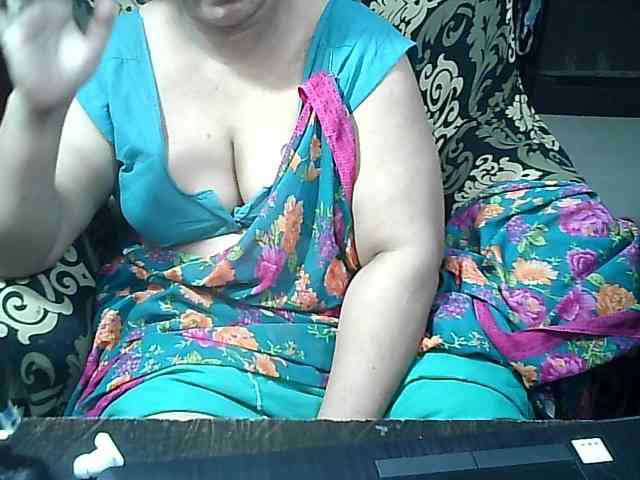 Indianbhabhimilf40 webcam