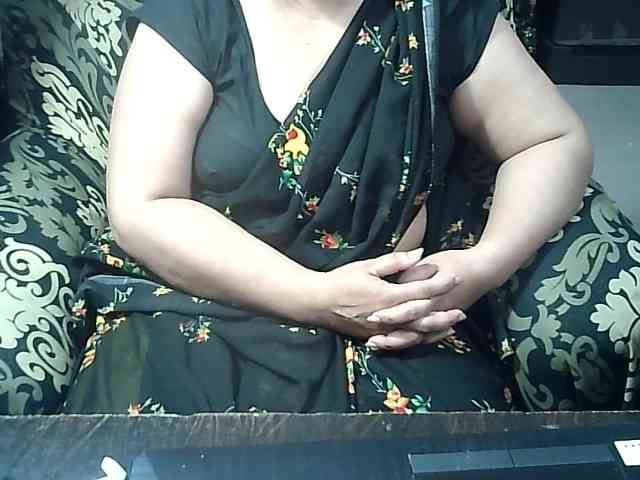Indianbhabhimilf40 webcam