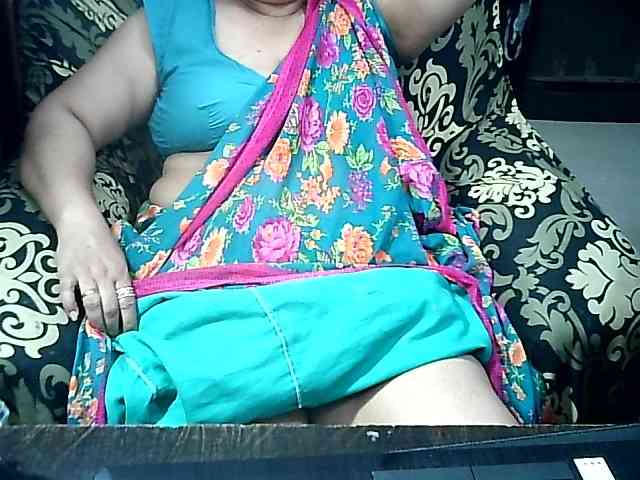 Indianbhabhimilf40 webcam