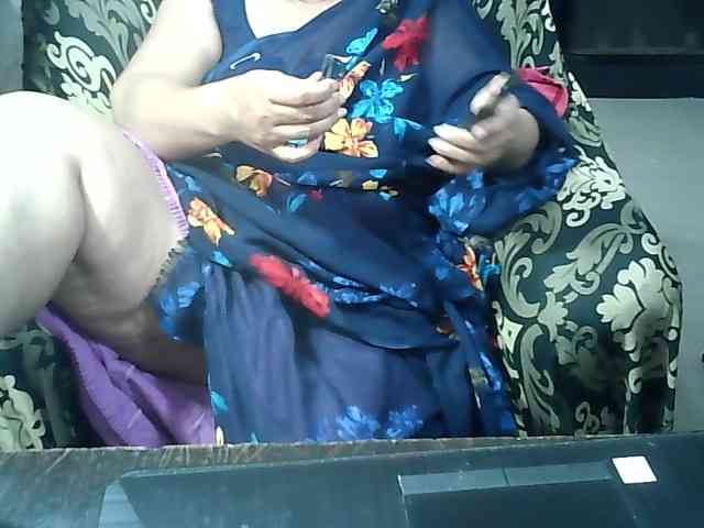 Indianbhabhimilf40 webcam