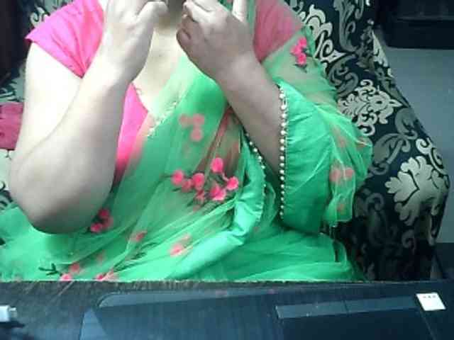 Indianbhabhimilf40 webcam
