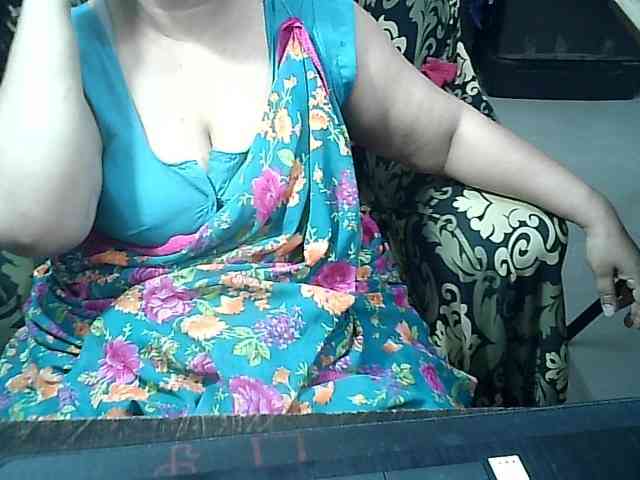 Indianbhabhimilf40 webcam