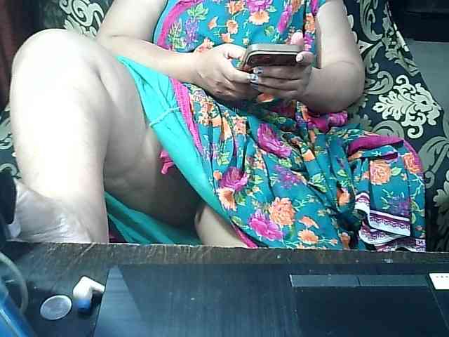Indianbhabhimilf40 webcam