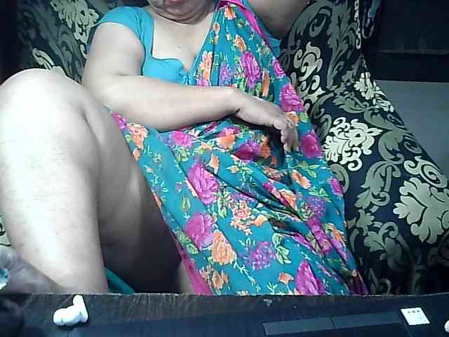 Indianbhabhimilf40 webcam