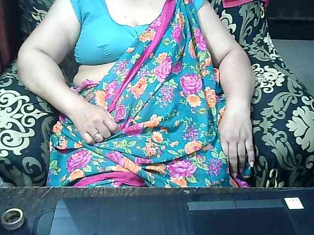 Indianbhabhimilf40 webcam
