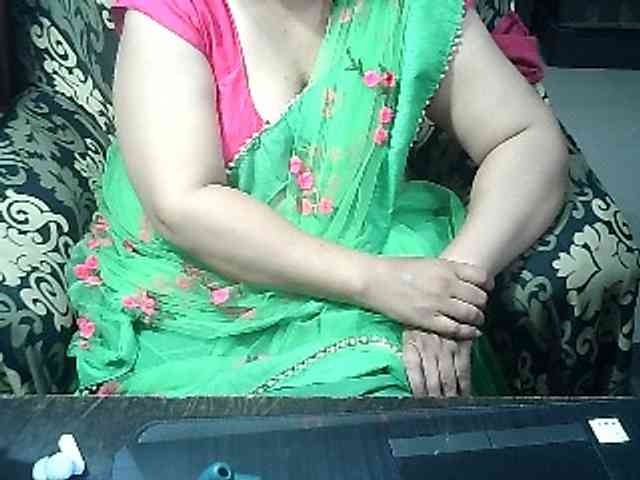 Indianbhabhimilf40 webcam