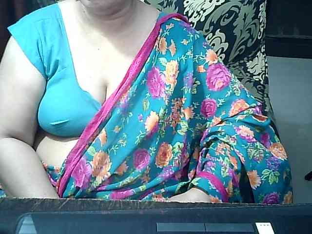 Indianbhabhimilf40 webcam