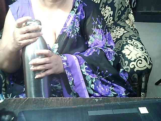 Indianbhabhimilf40 webcam