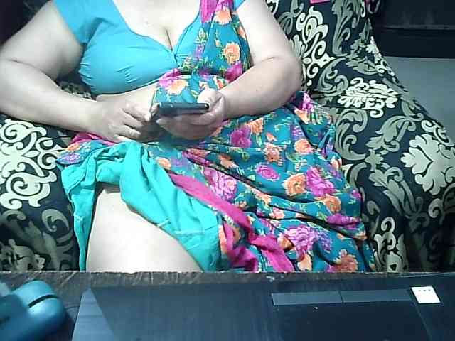 Indianbhabhimilf40 webcam