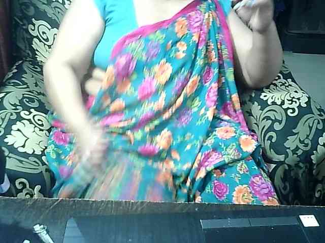 Indianbhabhimilf40 webcam