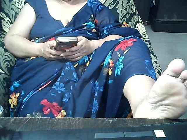 Indianbhabhimilf40 webcam