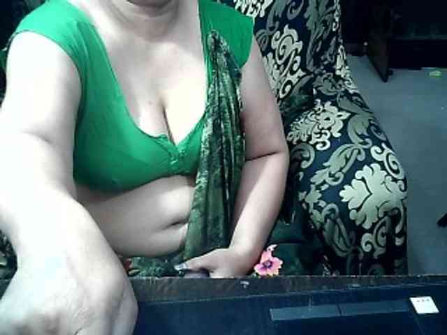 Indianbhabhimilf40 webcam