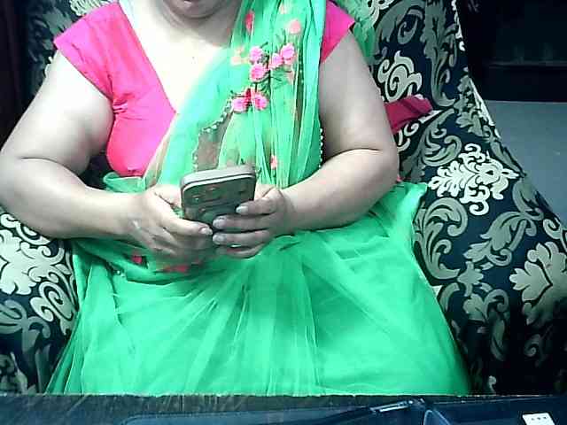 Indianbhabhimilf40 webcam