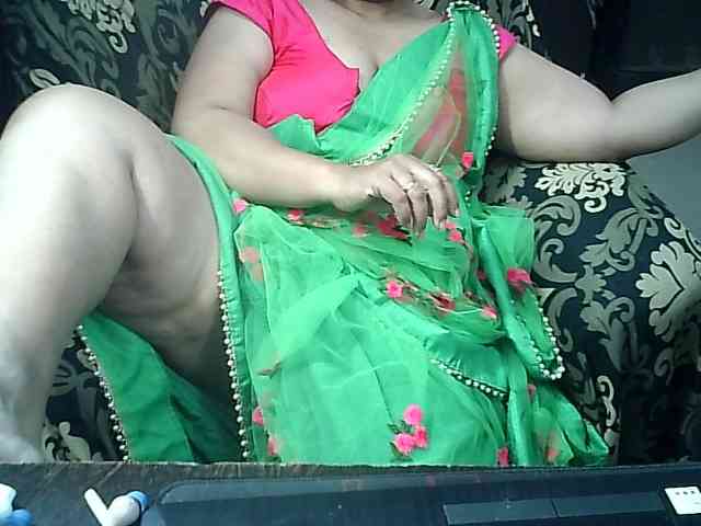 Indianbhabhimilf40 webcam