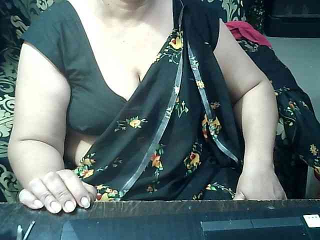 Indianbhabhimilf40 webcam
