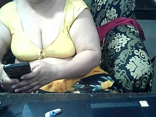Indianbhabhimilf40 webcam