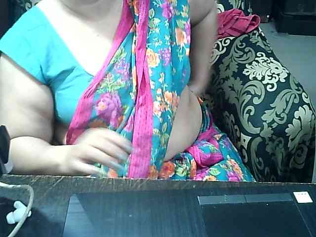 Indianbhabhimilf40 webcam