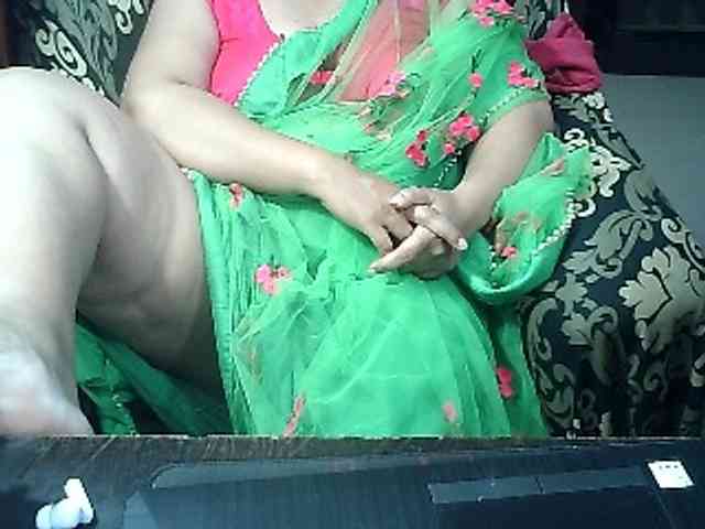 Indianbhabhimilf40 webcam