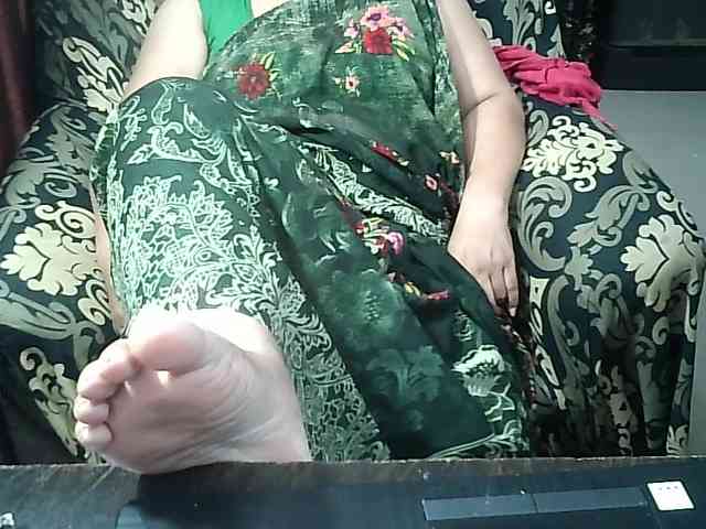 Indianbhabhimilf40 webcam