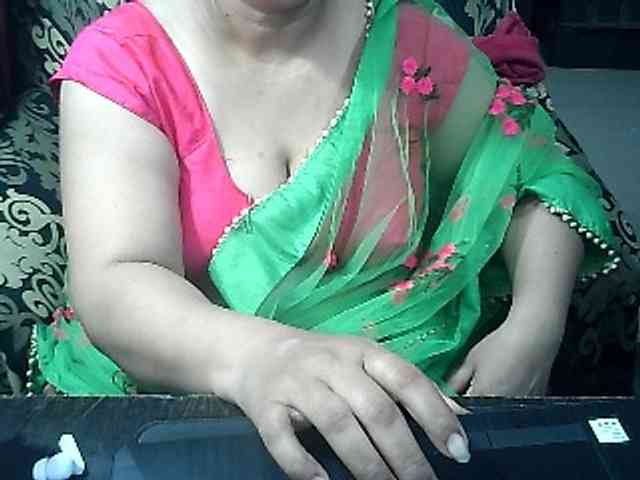 Indianbhabhimilf40 webcam