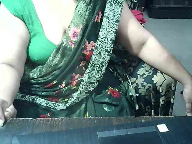 Indianbhabhimilf40 webcam