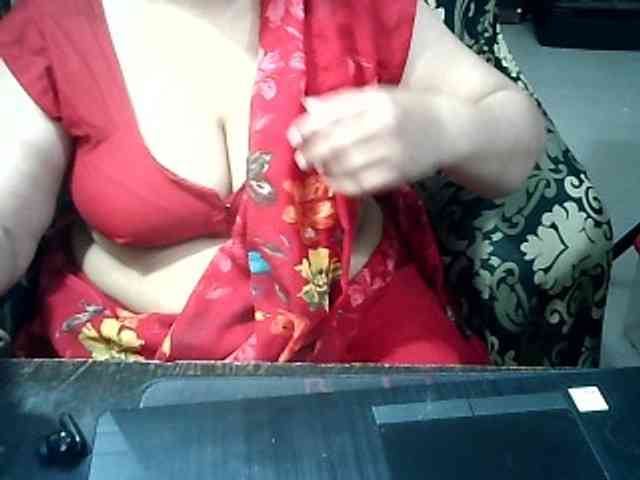 Indianbhabhimilf40 webcam