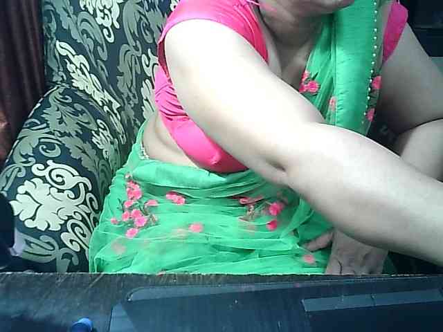 Indianbhabhimilf40 webcam