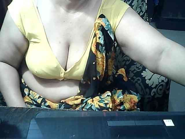 Indianbhabhimilf40 webcam