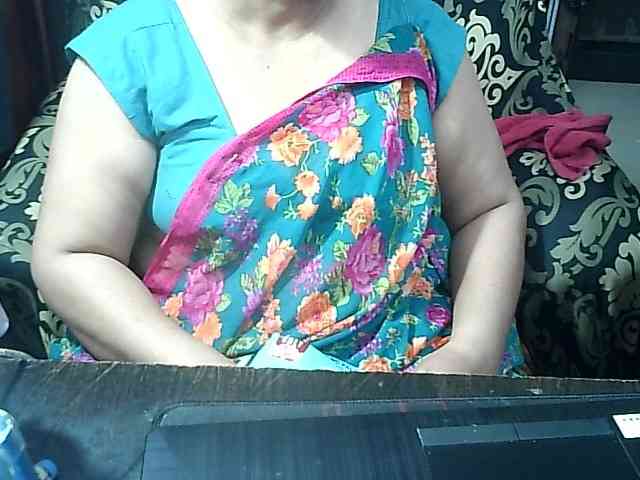 Indianbhabhimilf40 webcam