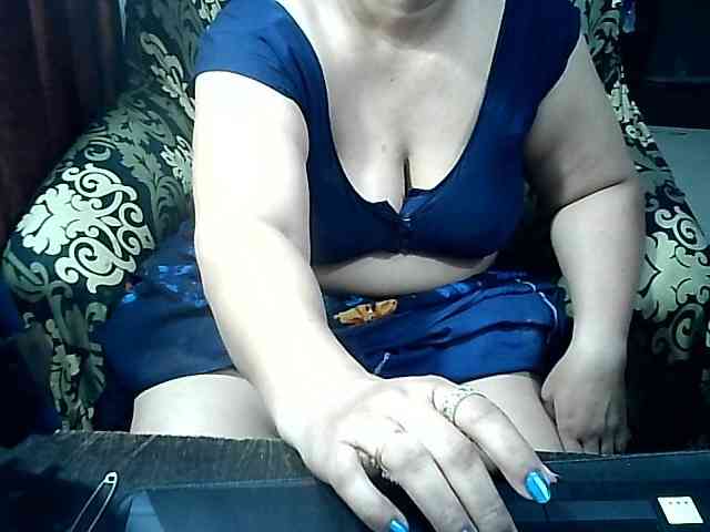 Indianbhabhimilf40 webcam