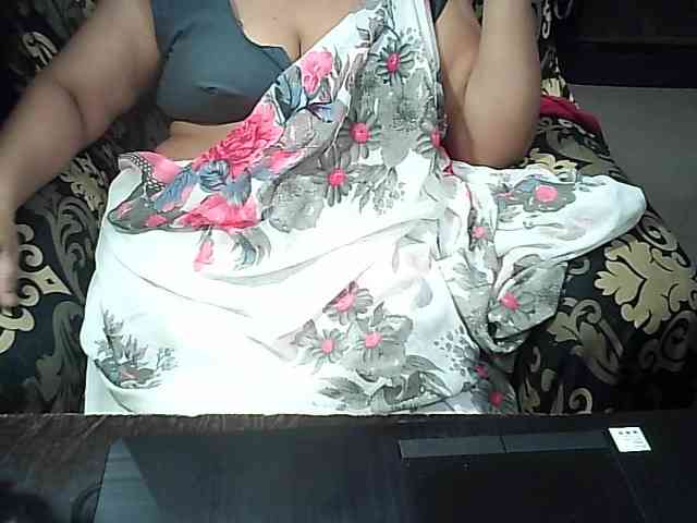 Indianbhabhimilf40 webcam