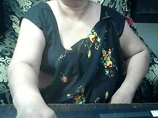Indianbhabhimilf40 webcam