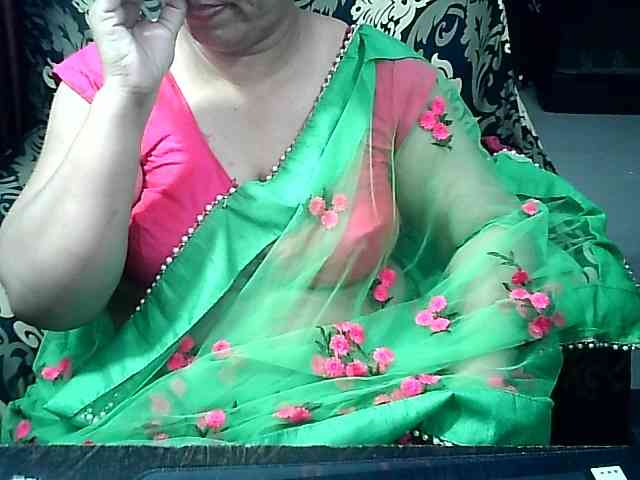 Indianbhabhimilf40 webcam