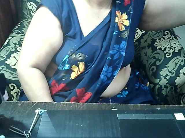 Indianbhabhimilf40 webcam