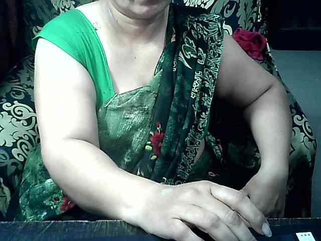 Indianbhabhimilf40 webcam
