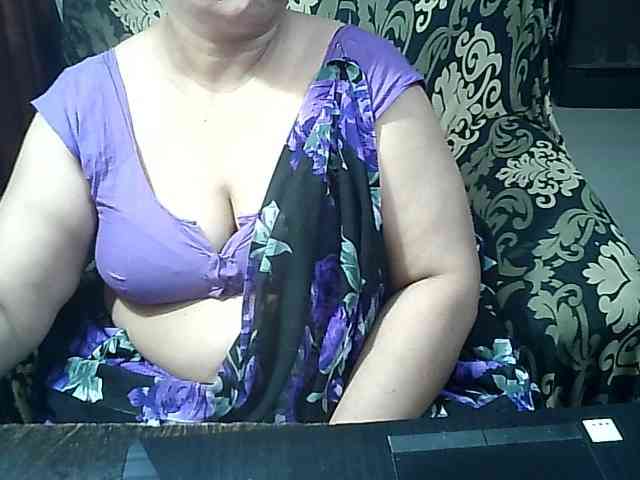 Indianbhabhimilf40 webcam