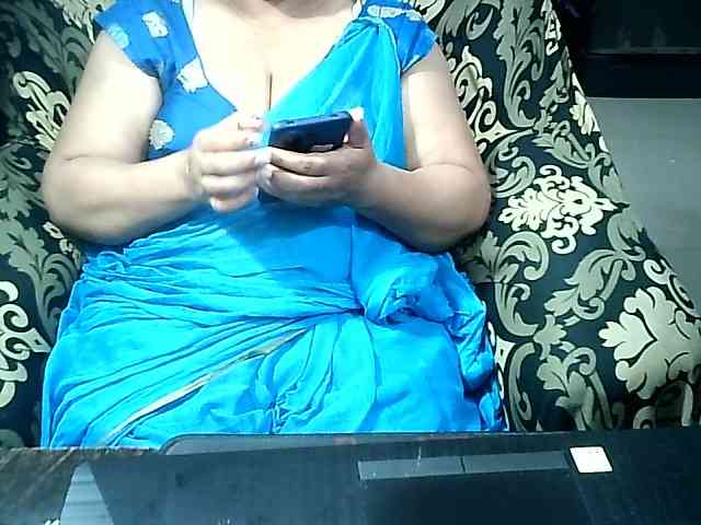 Indianbhabhimilf40 webcam