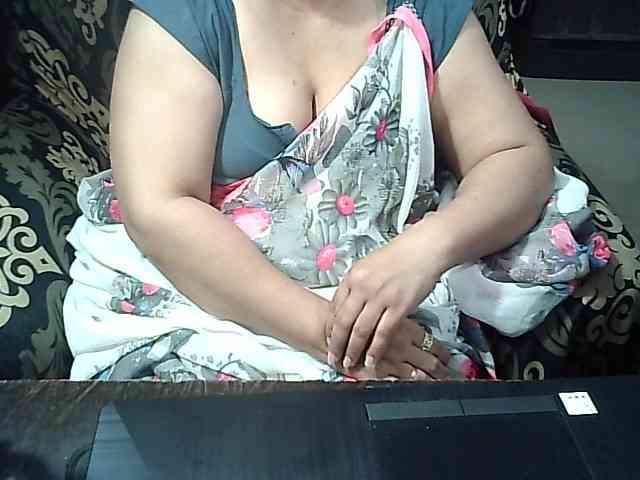 Indianbhabhimilf40 webcam