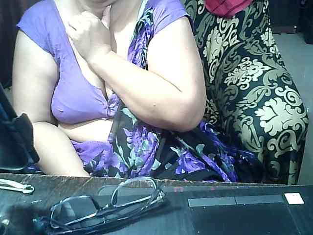 Indianbhabhimilf40 webcam