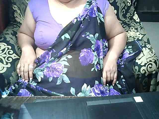 Indianbhabhimilf40 webcam