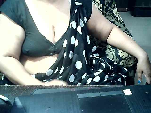 Indianbhabhimilf40 webcam
