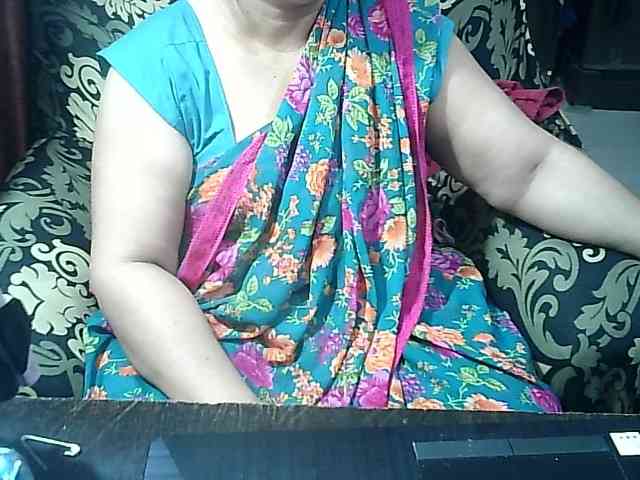 Indianbhabhimilf40 webcam
