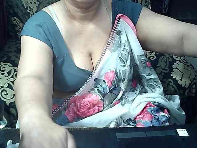 Indianbhabhimilf40 webcam